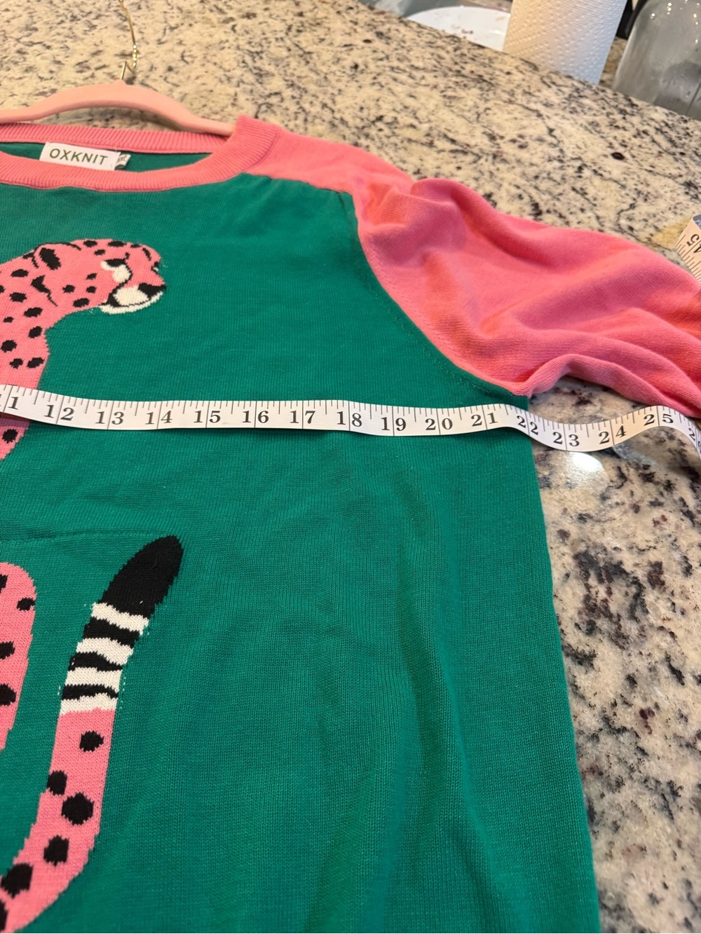 OXKNIT 100% Cotton Green Crewneck Sweater with Pink Leopard Motif - Picture 7 of 8